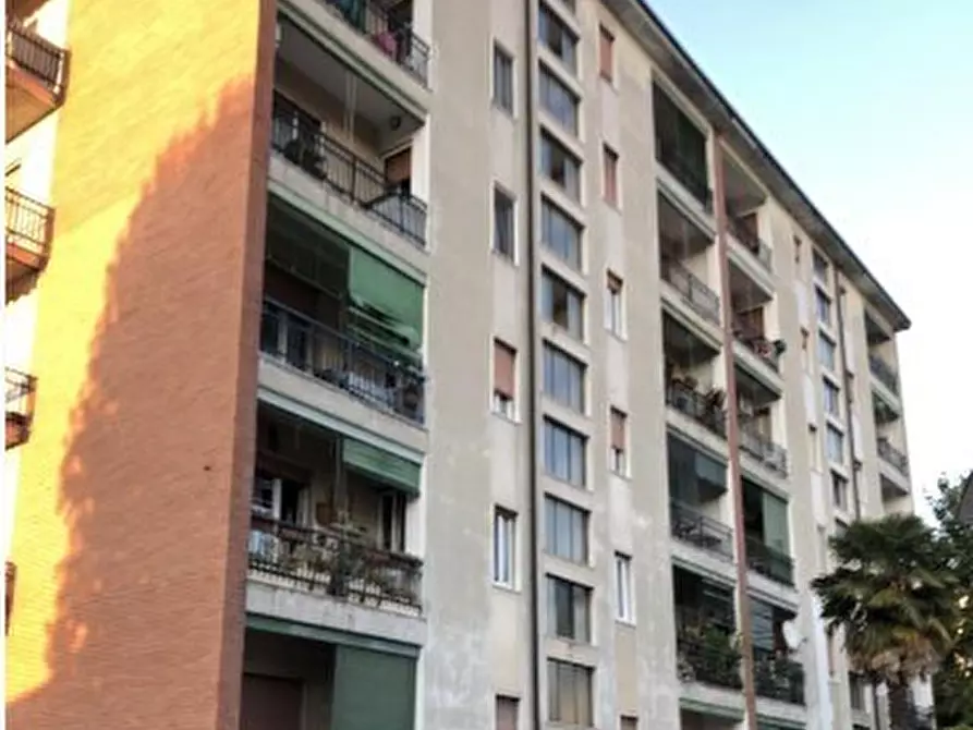 Immagine 1 di Pentalocale in vendita  in Via Milano 6 a Vittuone