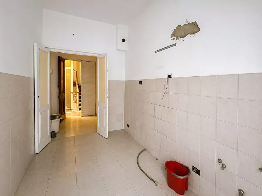 Immagine 4 di Trilocale in vendita  in Via Venezia 21/5 a Genova