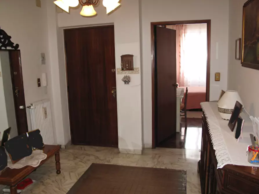 Immagine 3 di Quadrilocale in vendita  in Via Fratelli Canepa 48B a Serra Riccò