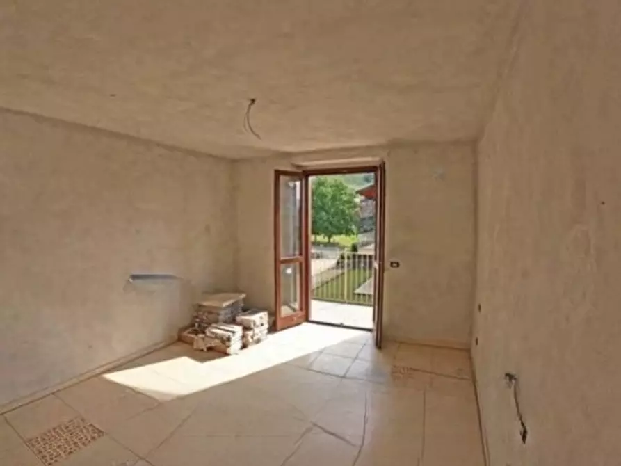 Immagine 10 di Casa trifamiliare in vendita  in Strada Canelli 66 a Costigliole D'asti