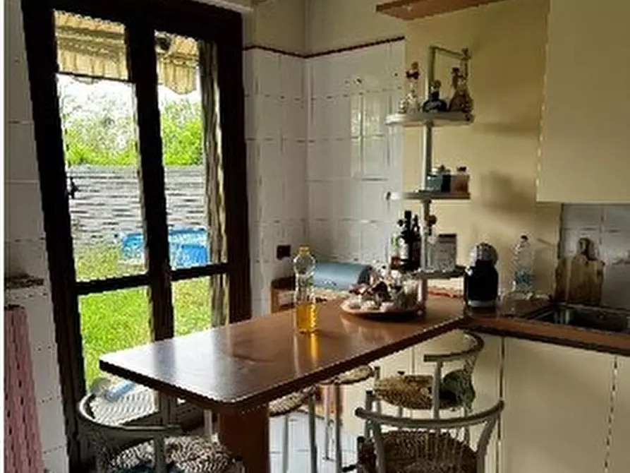 Immagine 3 di Pentalocale in vendita  in Via Circonvallazione Ovest 55 a Valenza