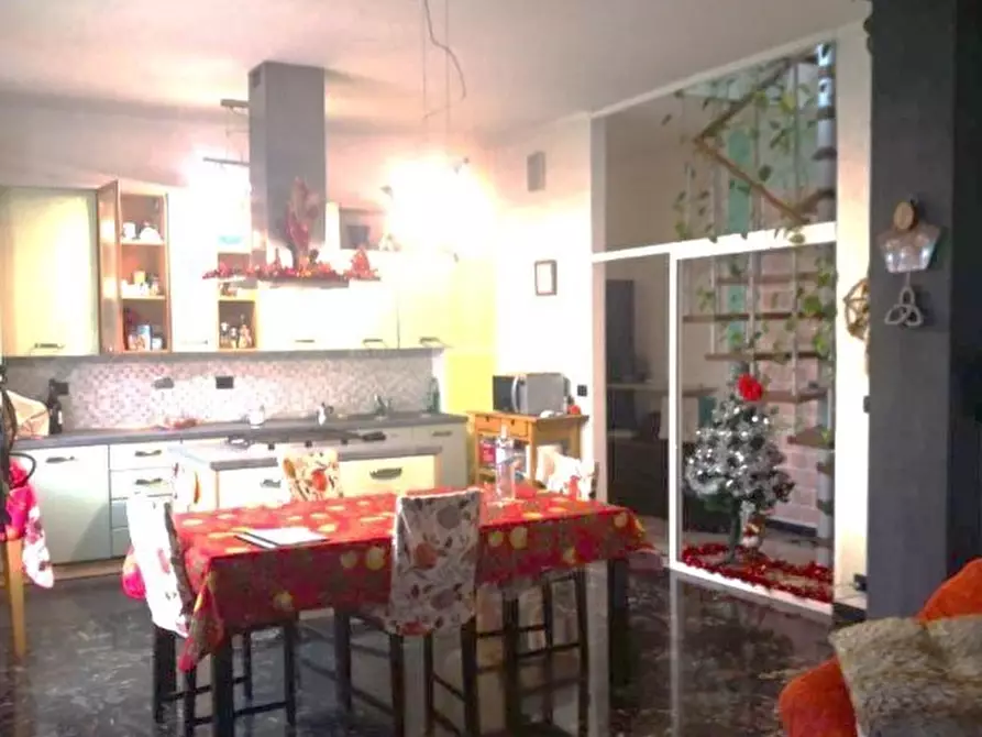 Immagine 4 di Pentalocale in vendita  in Via Roma 34 a Carcare