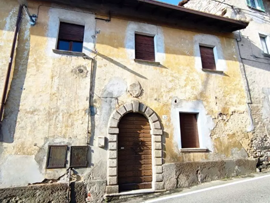 Immagine 1 di Pentalocale in vendita  in Via Unico 3 a Gozzano