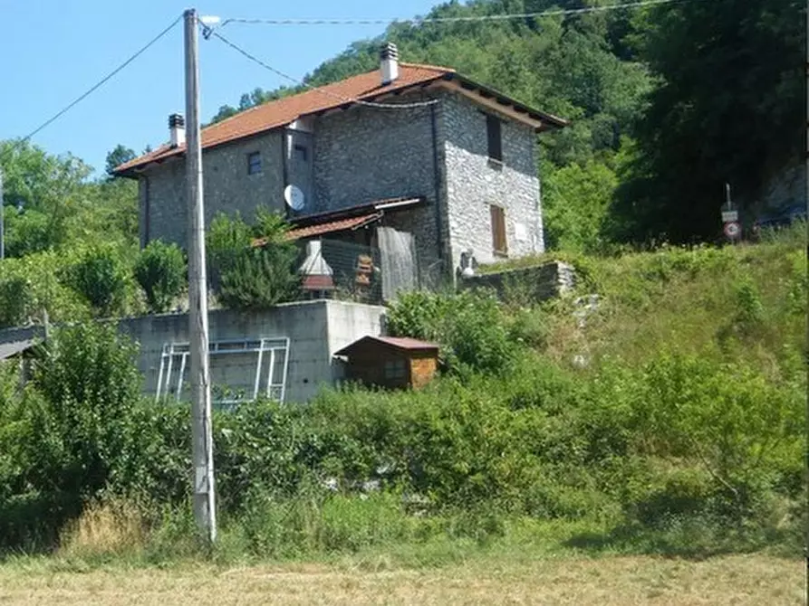 Immagine 6 di Villa in vendita  in Regione San Michele 3 a Castelletto Uzzone