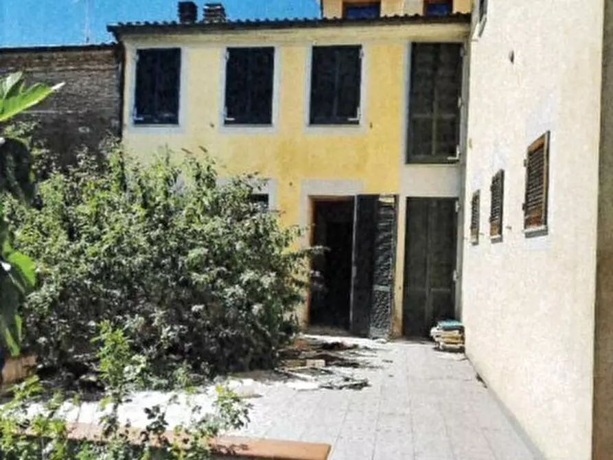 Immagine 1 di Quadrilocale in vendita  in Via di Cortona 47 a Foiano Della Chiana