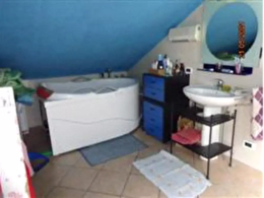 Immagine 6 di Casa indipendente in vendita  in Regione Enesi snc a Albenga