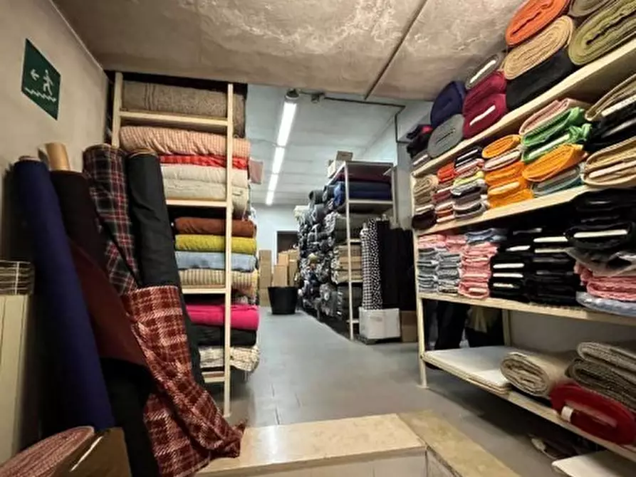 Immagine 7 di Locale commerciale in vendita  in Via Pontida 3 a Alessandria