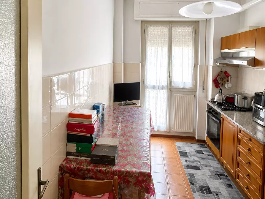 Immagine 3 di Pentalocale in vendita  in Via Napoli 78 a Genova