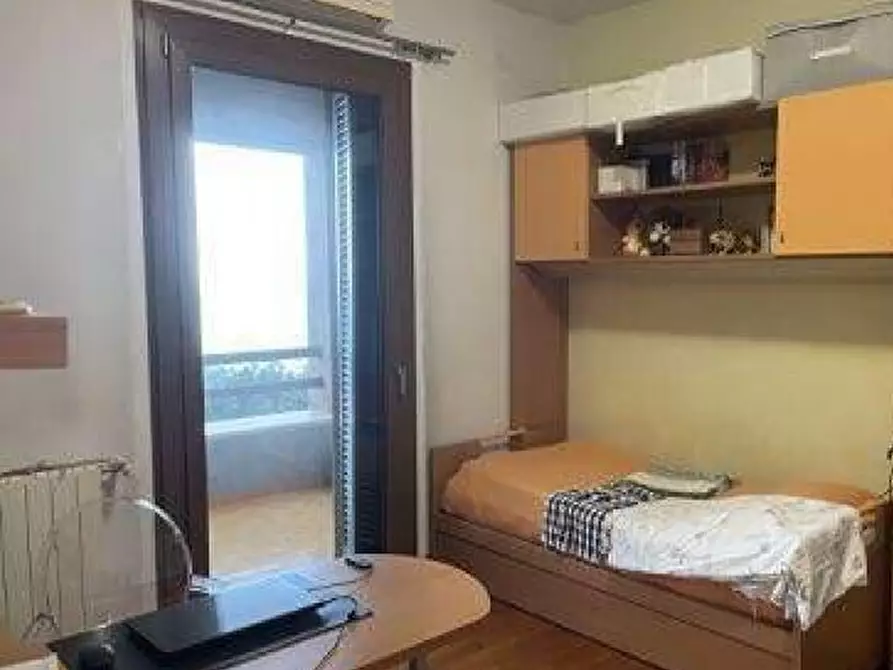 Immagine 4 di Pentalocale in vendita  in Via Unità d'Italia 41/4 a Arenzano