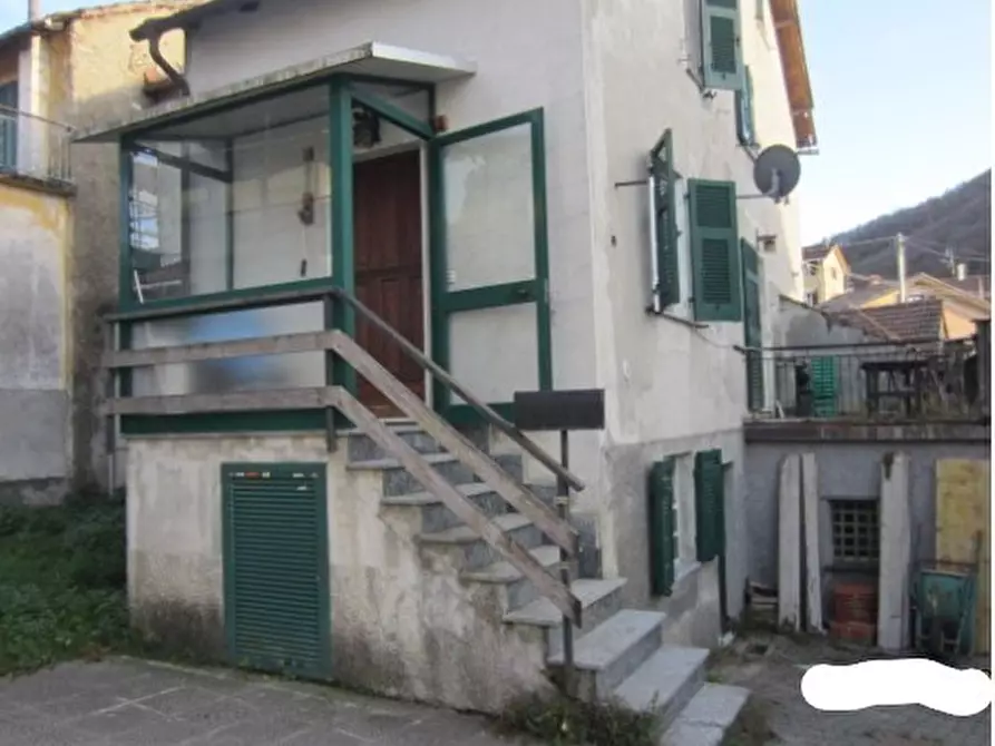 Immagine 4 di Pentalocale in vendita  in Via Insurrezione 2 a Montoggio