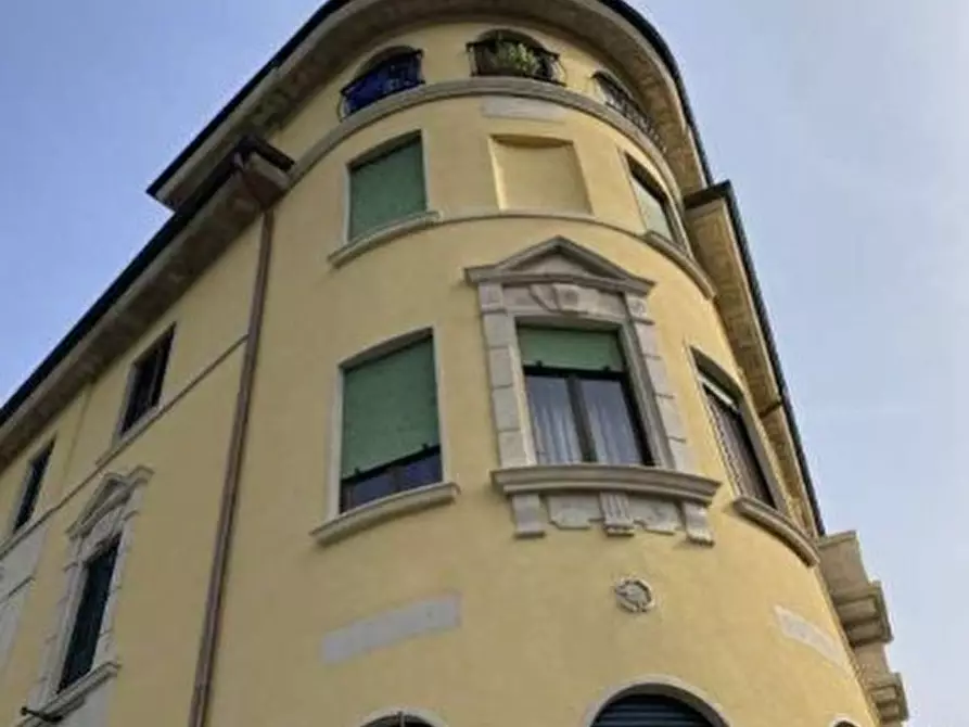Immagine 1 di Quadrilocale in vendita  in Via Giambologna 21 a Milano