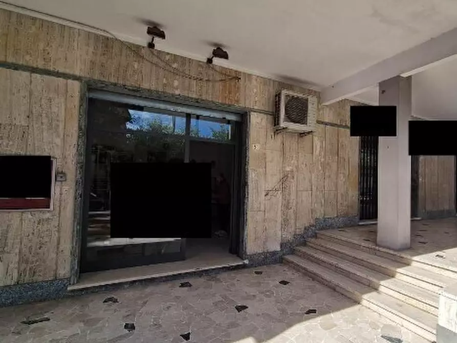 Immagine 3 di Locale commerciale in vendita  in Via dei Gazzi 51 a Loano