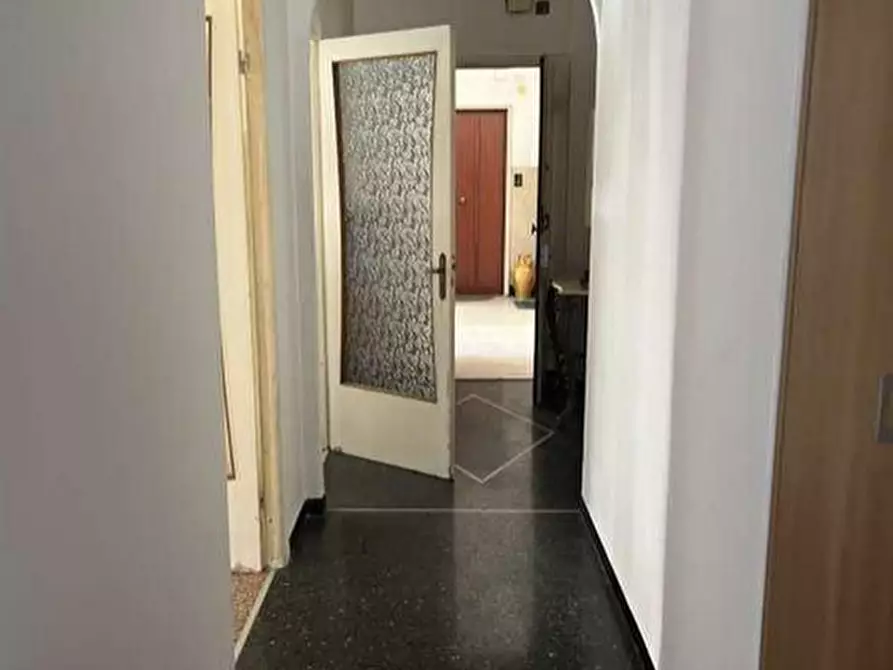 Immagine 3 di Quadrilocale in vendita  in Via Bordighera 11 a Genova