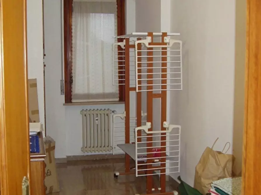 Immagine 6 di Pentalocale in vendita  in Viale Alessandro Manzoni 17 a Valenza