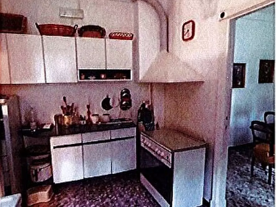 Immagine 3 di Casa trifamiliare in vendita  in Via Carlo Garrè snc a Savignone