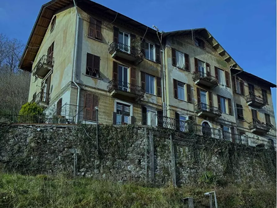 Immagine 1 di Pentalocale in vendita  in Via Croce Bianca 55 a Mignanego