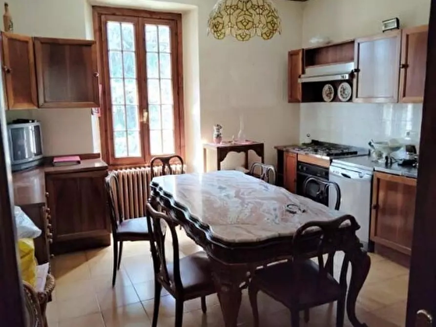 Immagine 7 di Pentalocale in vendita  in Via Vittorio Veneto 45 a Ponti