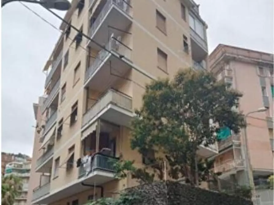 Immagine 1 di Trilocale in vendita  in Strada Borgo 94 a San Remo