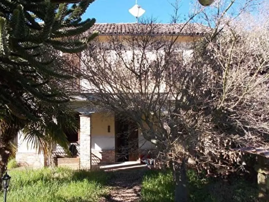 Immagine 1 di Villa in vendita  in Vicolo Pomati 2 a Incisa Scapaccino