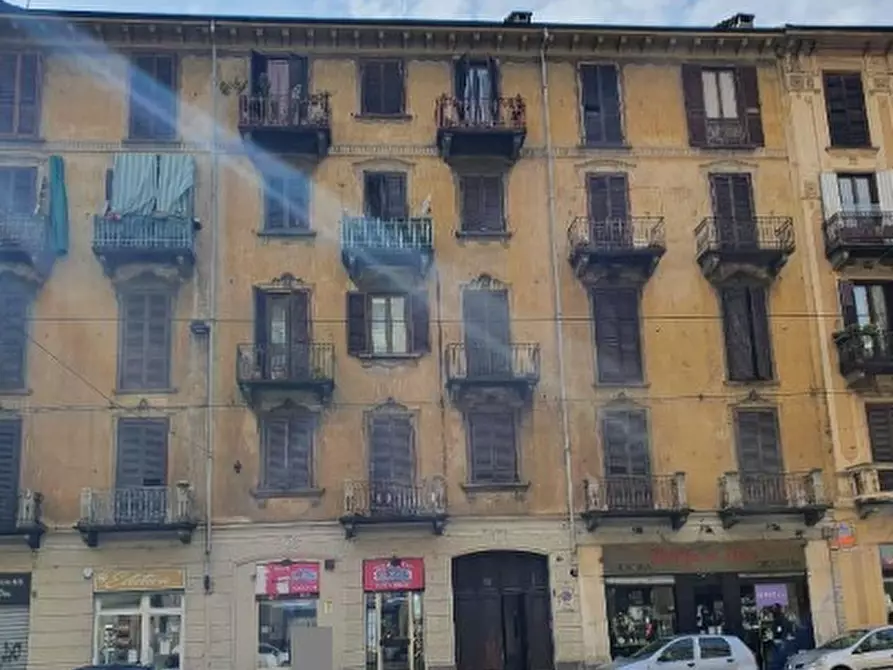 Immagine 1 di Bilocale in vendita  in Corso Giulio Cesare 59 a Torino