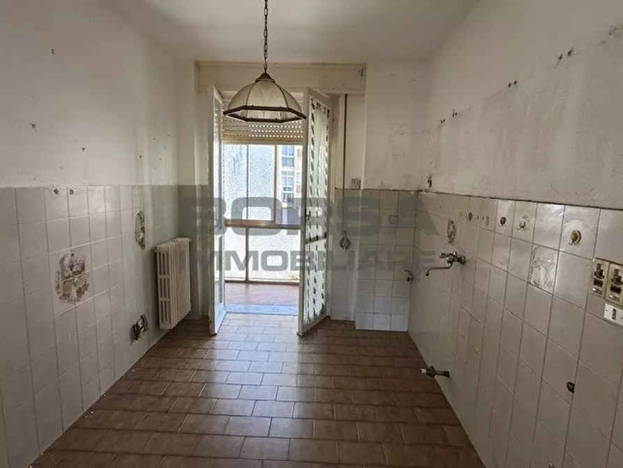 Immagine 26 di Appartamento in vendita  in Via Benvenuto Cellini a Livorno