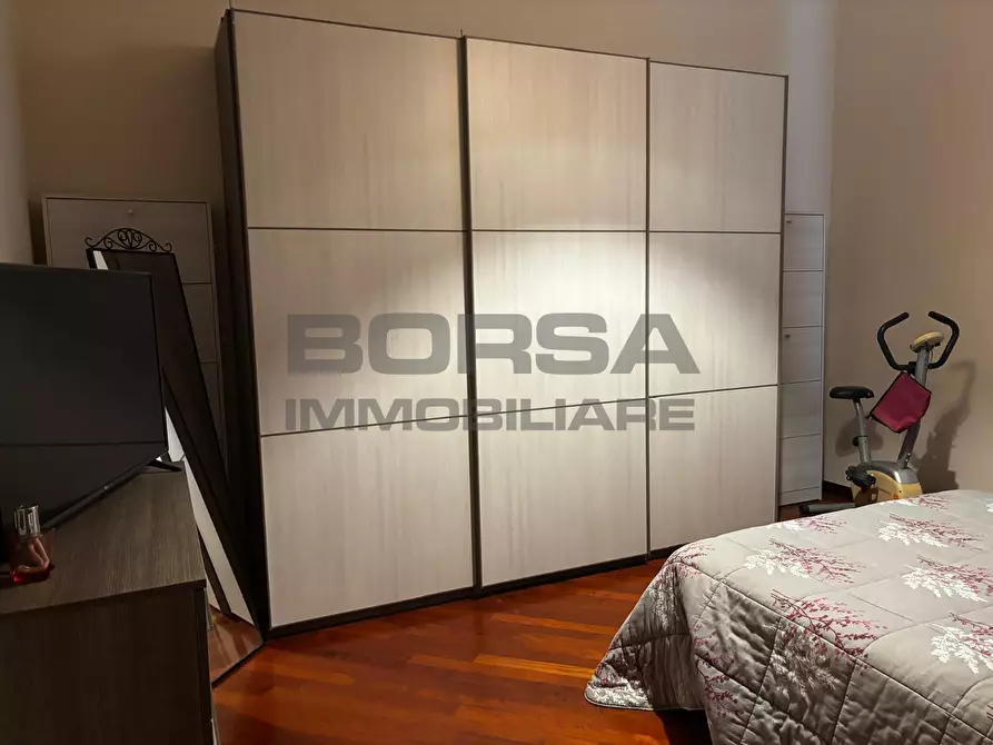 Immagine 19 di Trilocale in vendita  in Viale Giosuè Carducci 47 a Livorno