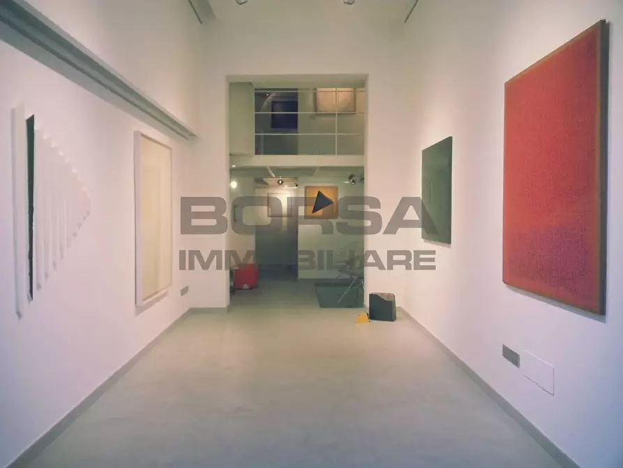 Immagine 4 di Attività commerciale in vendita  in Via Roma a Livorno