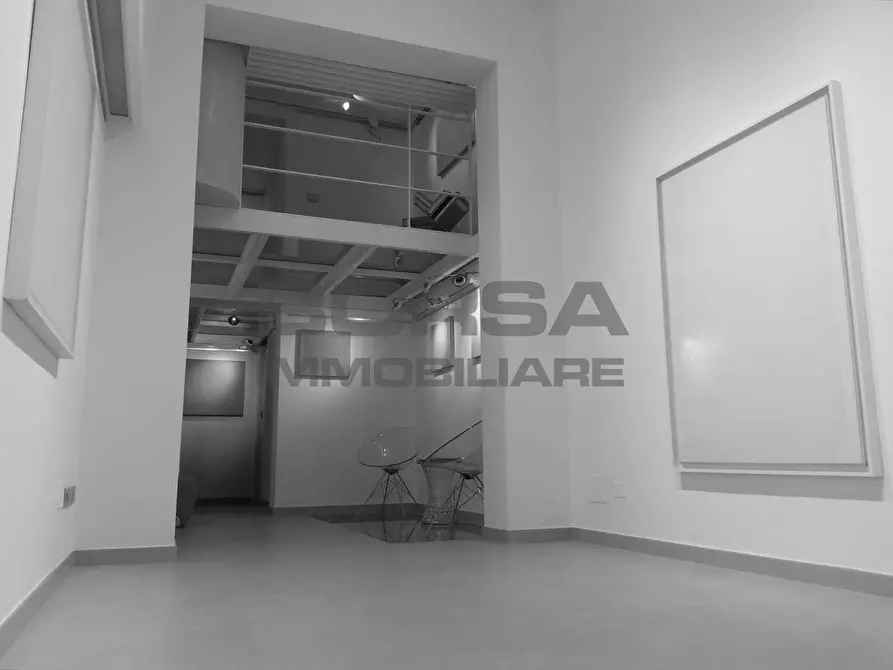 Immagine 9 di Attività commerciale in vendita  in Via Roma a Livorno