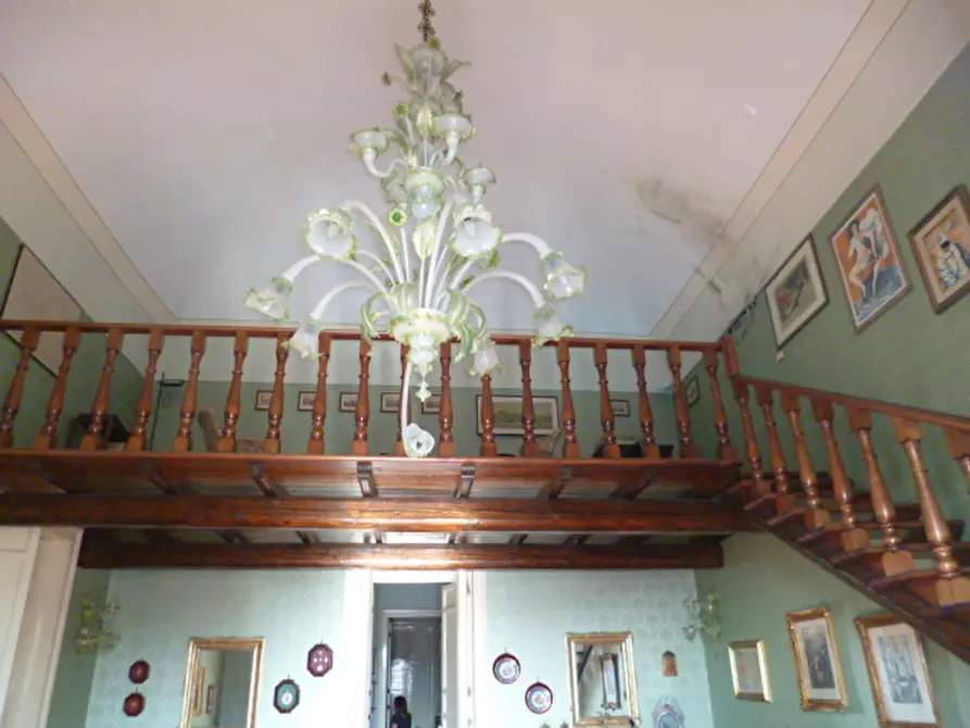 Immagine 7 di Pentalocale in vendita  a Ragusa