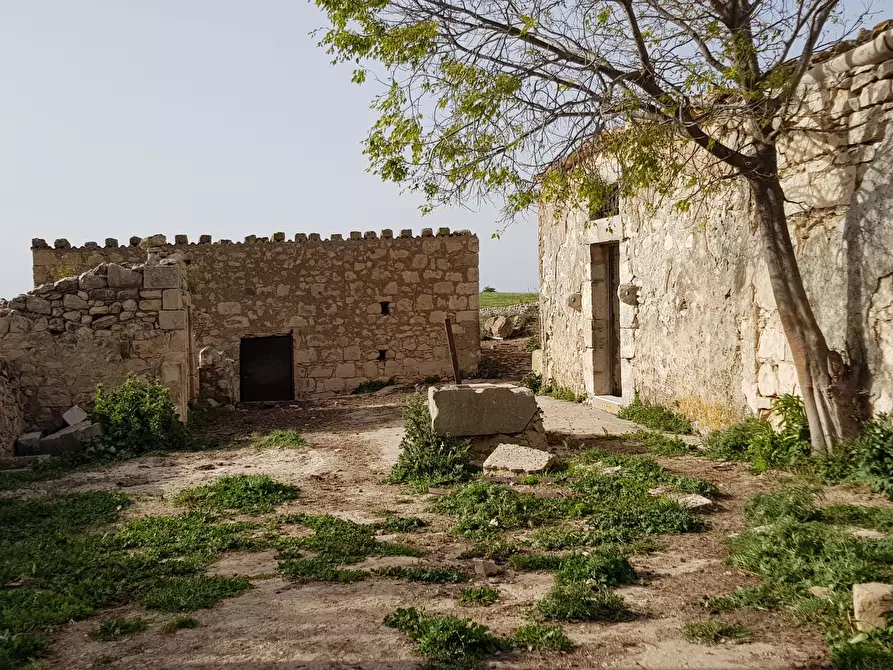 Immagine 2 di Rustico / casale in vendita  a Ragusa