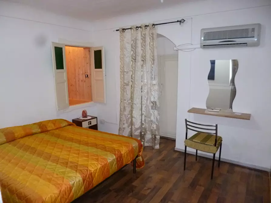 Immagine 21 di Casa indipendente in vendita  a Ragusa