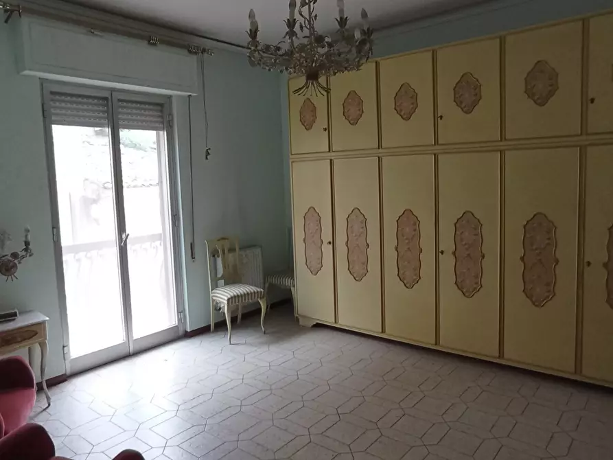 Immagine 11 di Pentalocale in vendita  a Ragusa