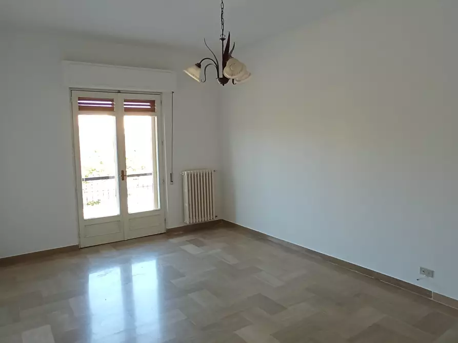 Immagine 19 di Pentalocale in vendita  a Ragusa