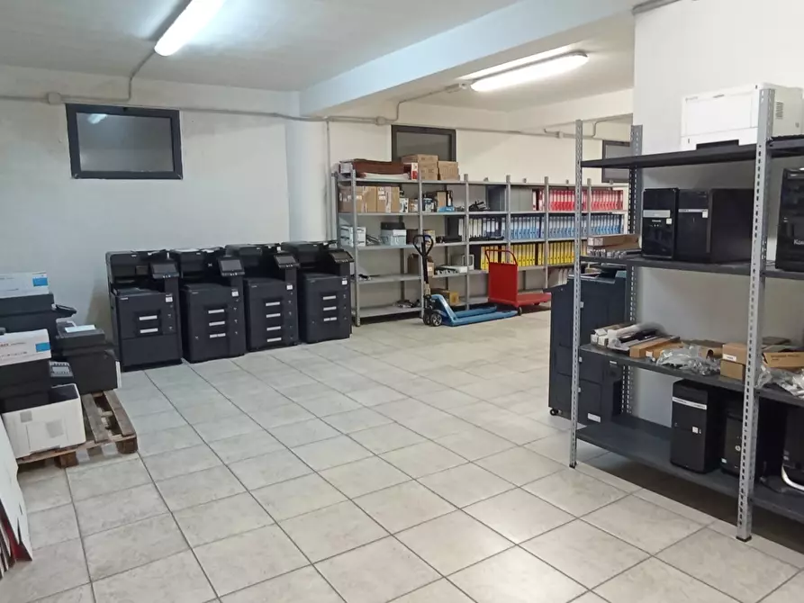 Immagine 17 di Ufficio in vendita  a Ragusa