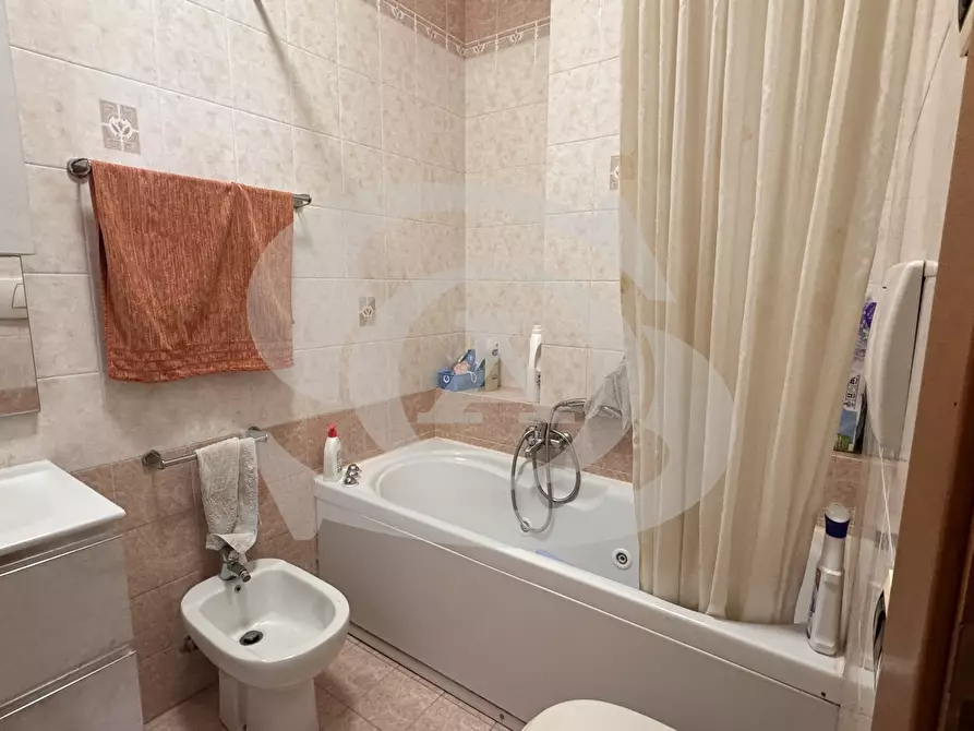 Immagine 7 di Trilocale in vendita  in Corso Regina Margherita 39 a Ospedaletti