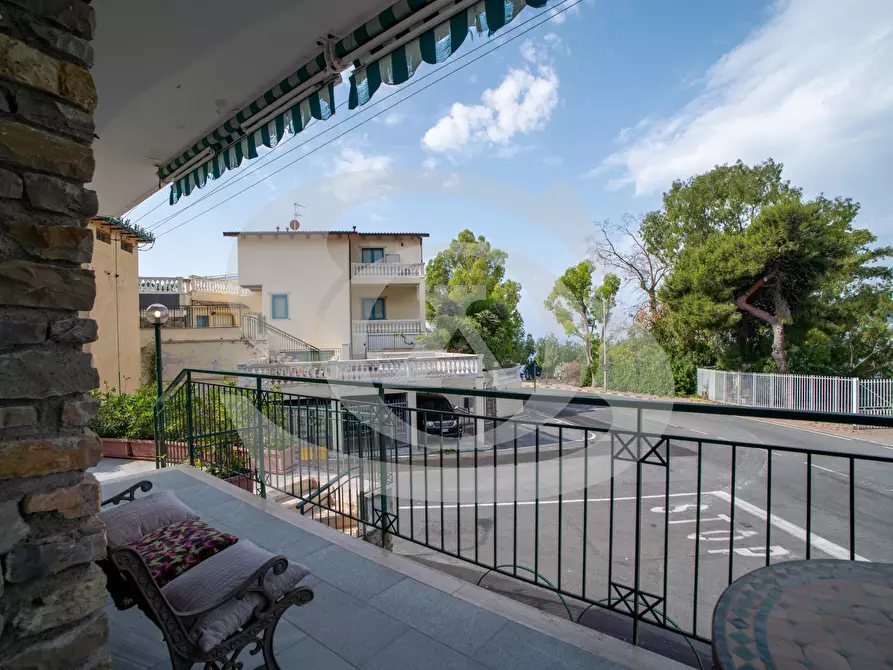 Immagine 20 di Bilocale in vendita  in Viale dei pepi 1 a Ospedaletti