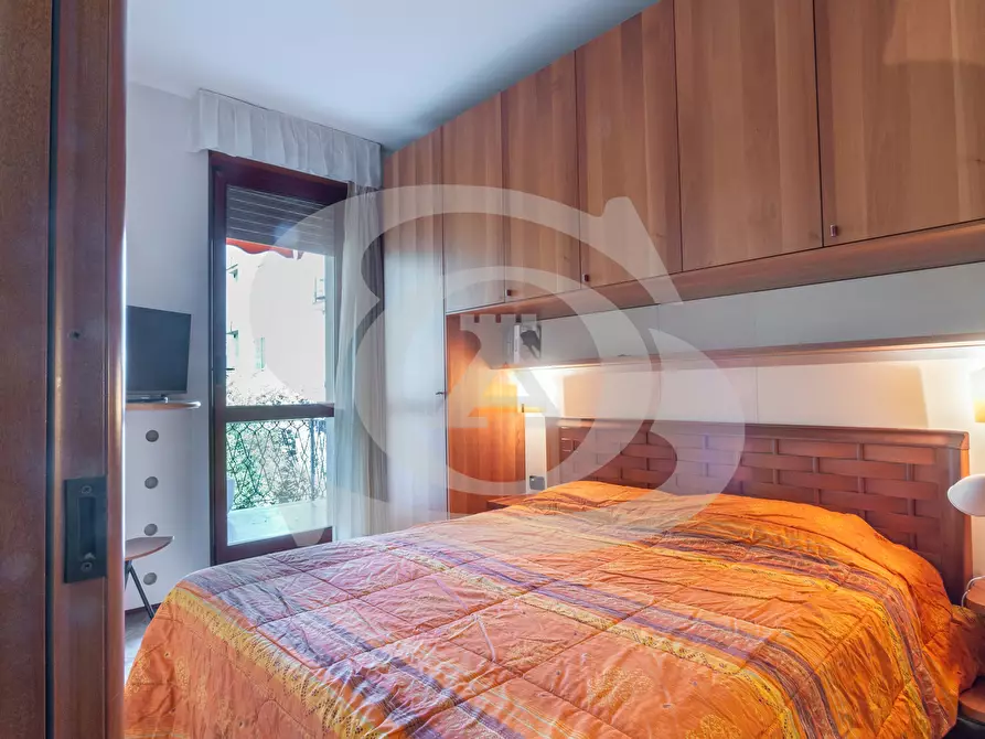 Immagine 10 di Bilocale in vendita  in Via Hope 10 a San Remo