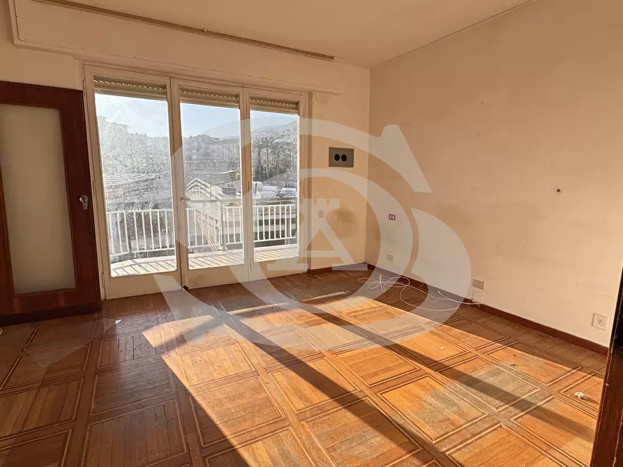 Immagine 15 di Trilocale in vendita  in Via Barabino 1 a San Remo