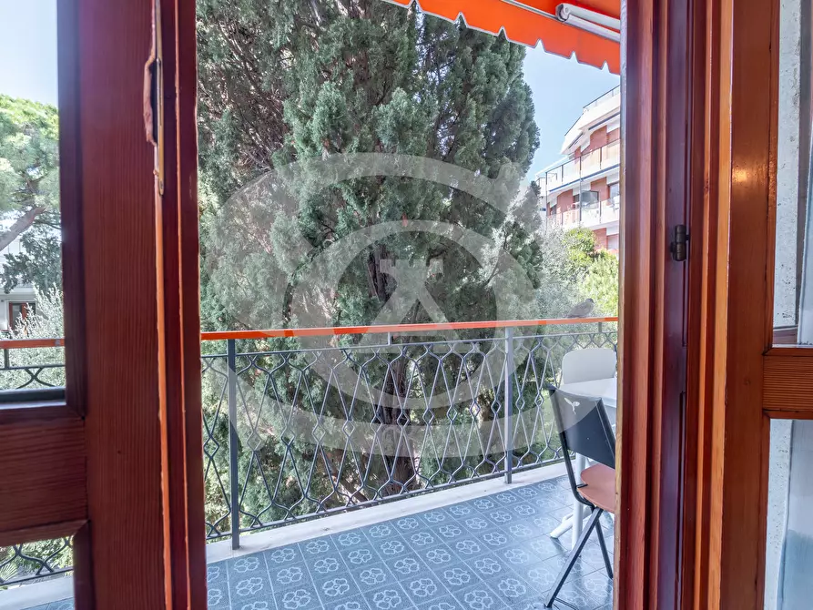 Immagine 4 di Bilocale in vendita  in Via Hope 10 a San Remo