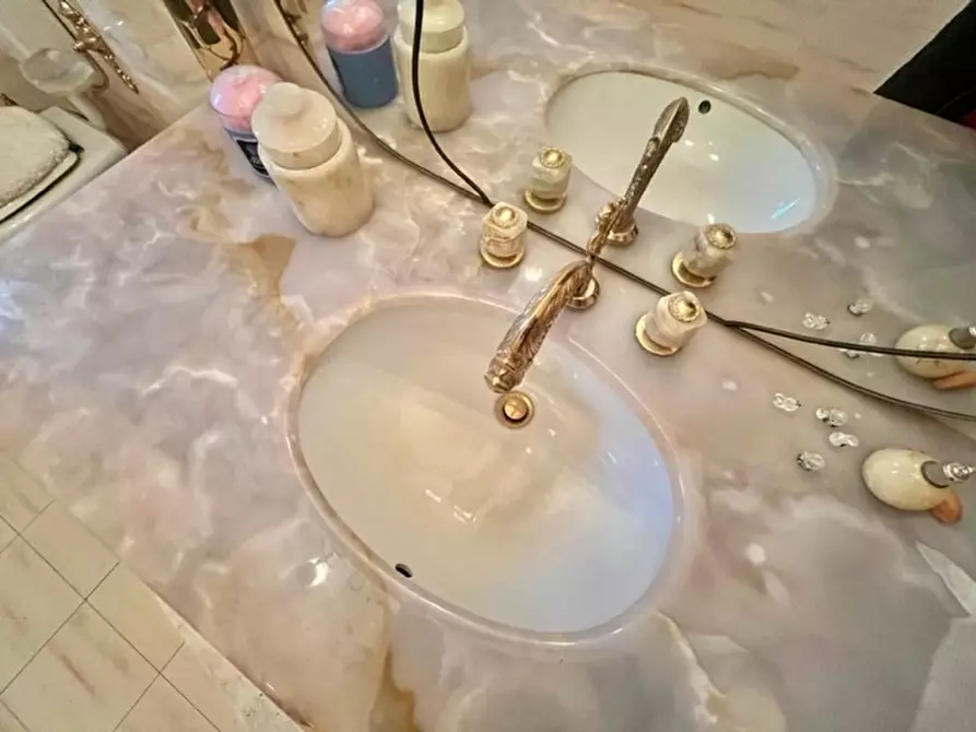 Immagine 18 di Villa in vendita  a Cesena