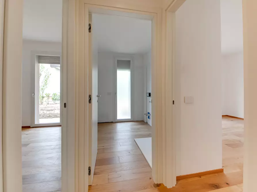 Immagine 14 di Quadrilocale in vendita  in Via L. C. Farini 291 a Cesena