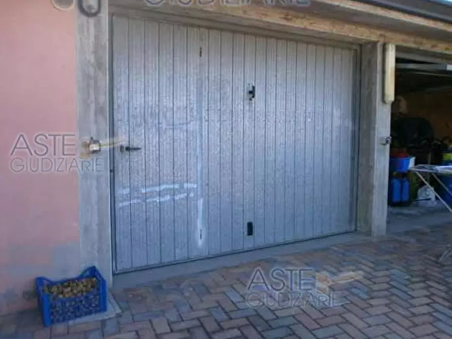 Immagine 1 di Garage in vendita  in Via Stradone Sala a Cesena