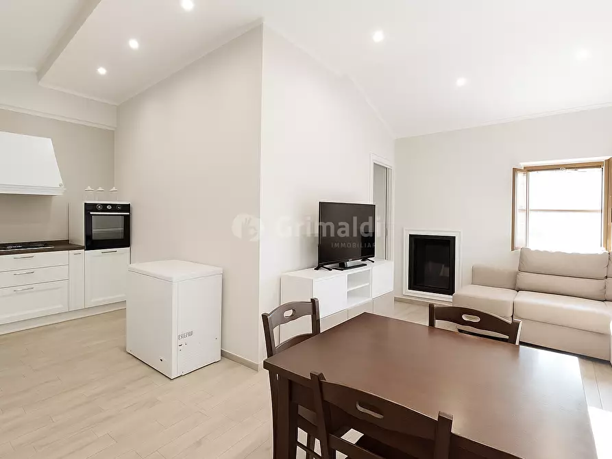 Immagine 9 di Villa in vendita  in Via Sperlonga 18 a Nettuno