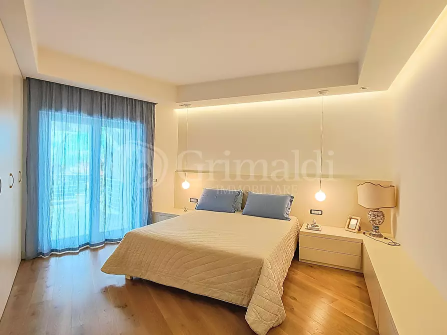 Immagine 28 di Villa in vendita  a Anzio