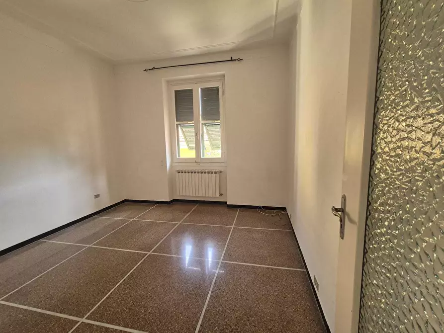 Immagine 11 di Bilocale in vendita  in Via Aurelia 16 a Sestri Levante