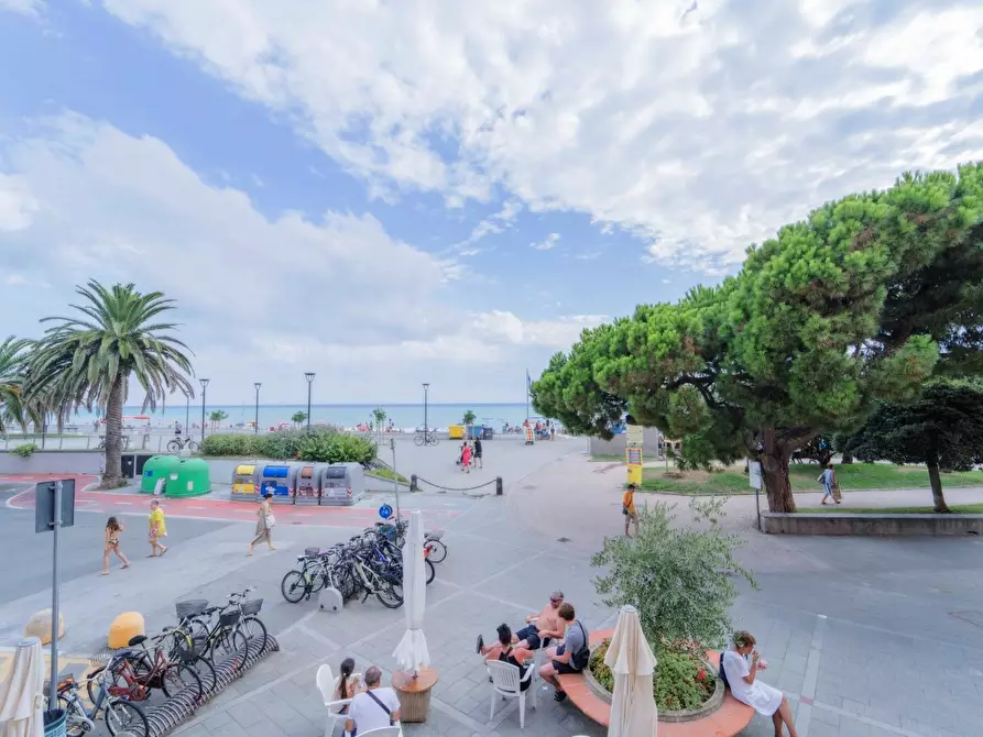 Immagine 9 di Trilocale in vendita  a Sestri Levante