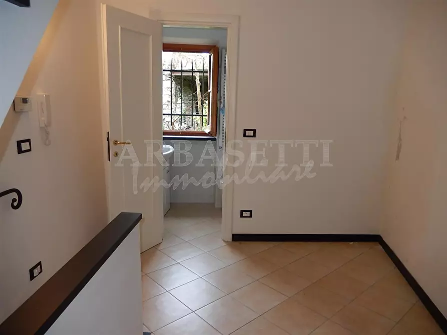 Immagine 6 di Villetta a schiera in vendita  in Via alla Chiesa a Castiglione Chiavarese