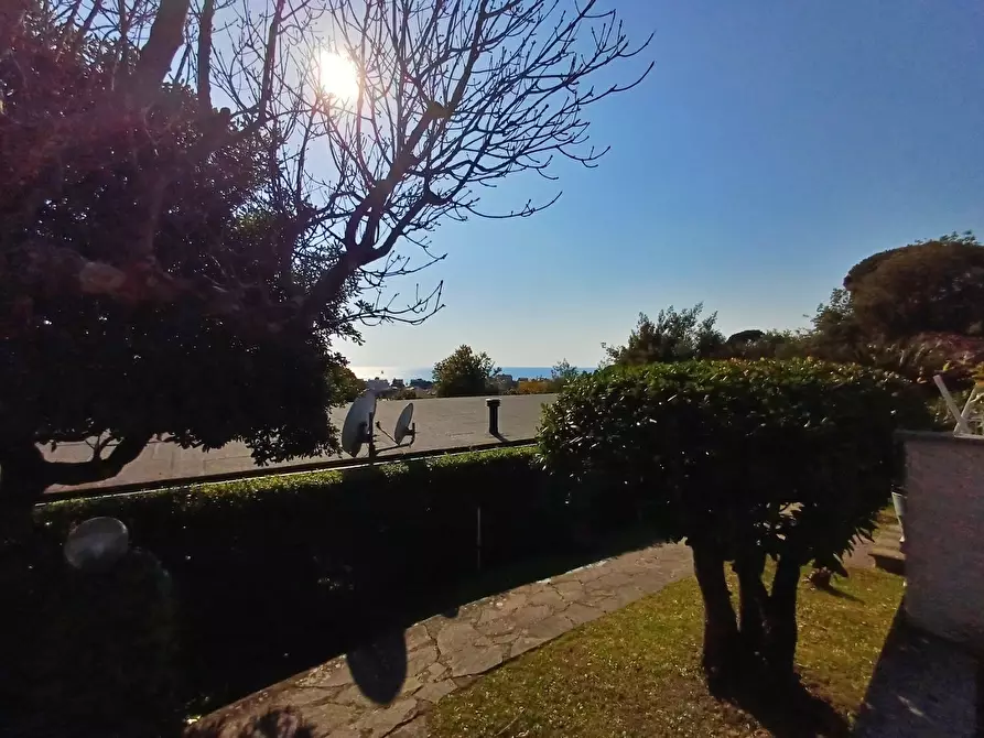 Immagine 8 di Trilocale in vendita  in Via Olanda 159 a Sestri Levante