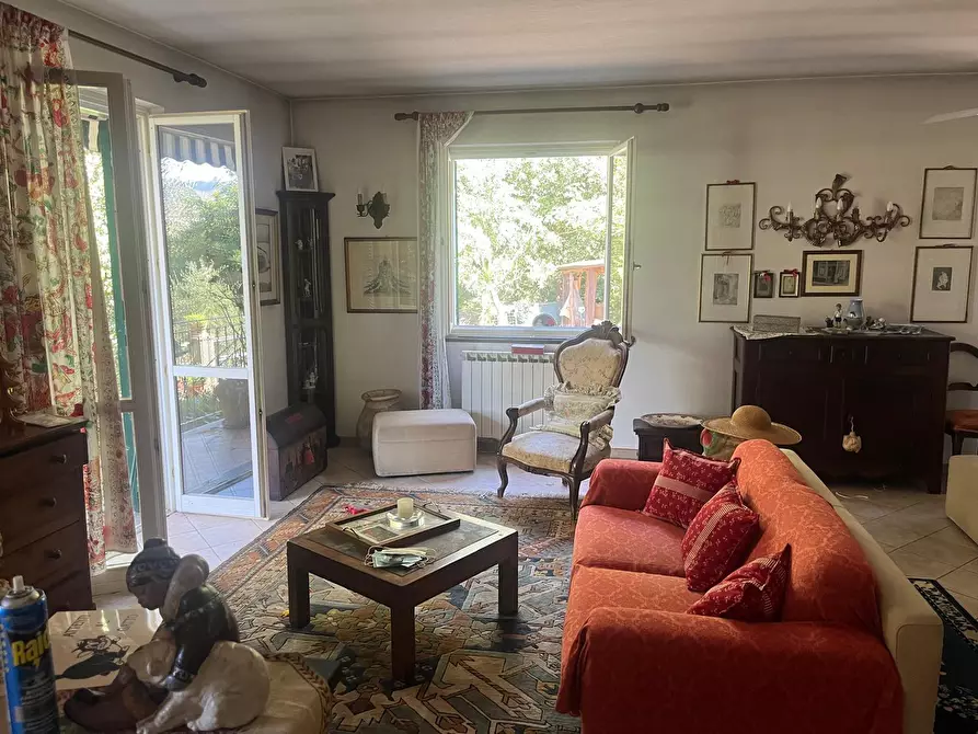 Immagine 3 di Villa in vendita  in Via Salvatore Gatti 19 a Castiglione Chiavarese