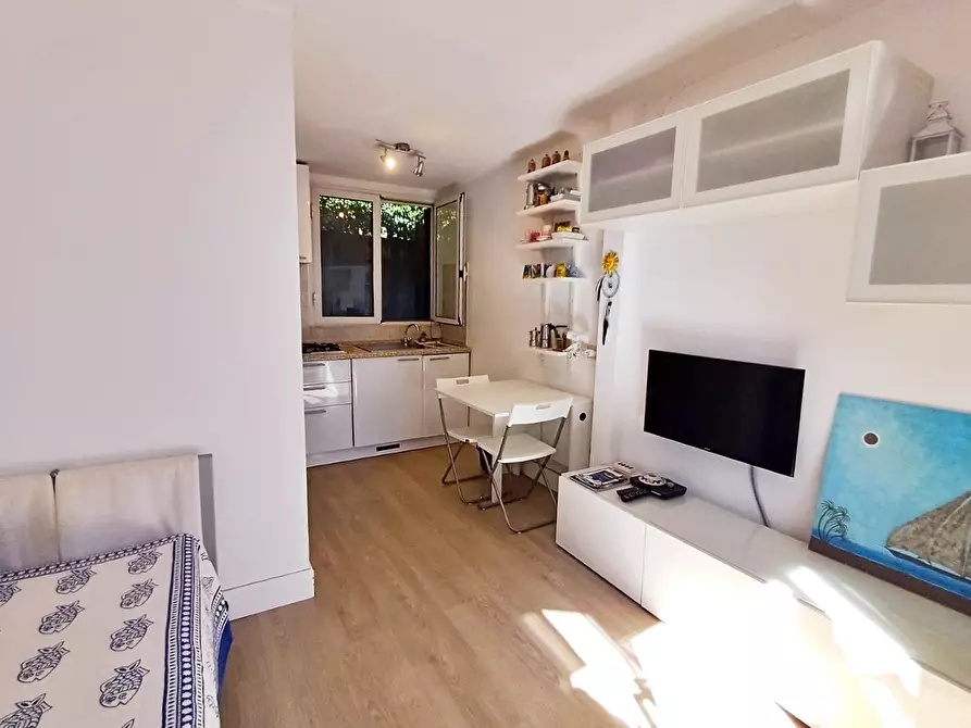 Immagine 13 di Monolocale in vendita  in Via Olanda 159 a Sestri Levante